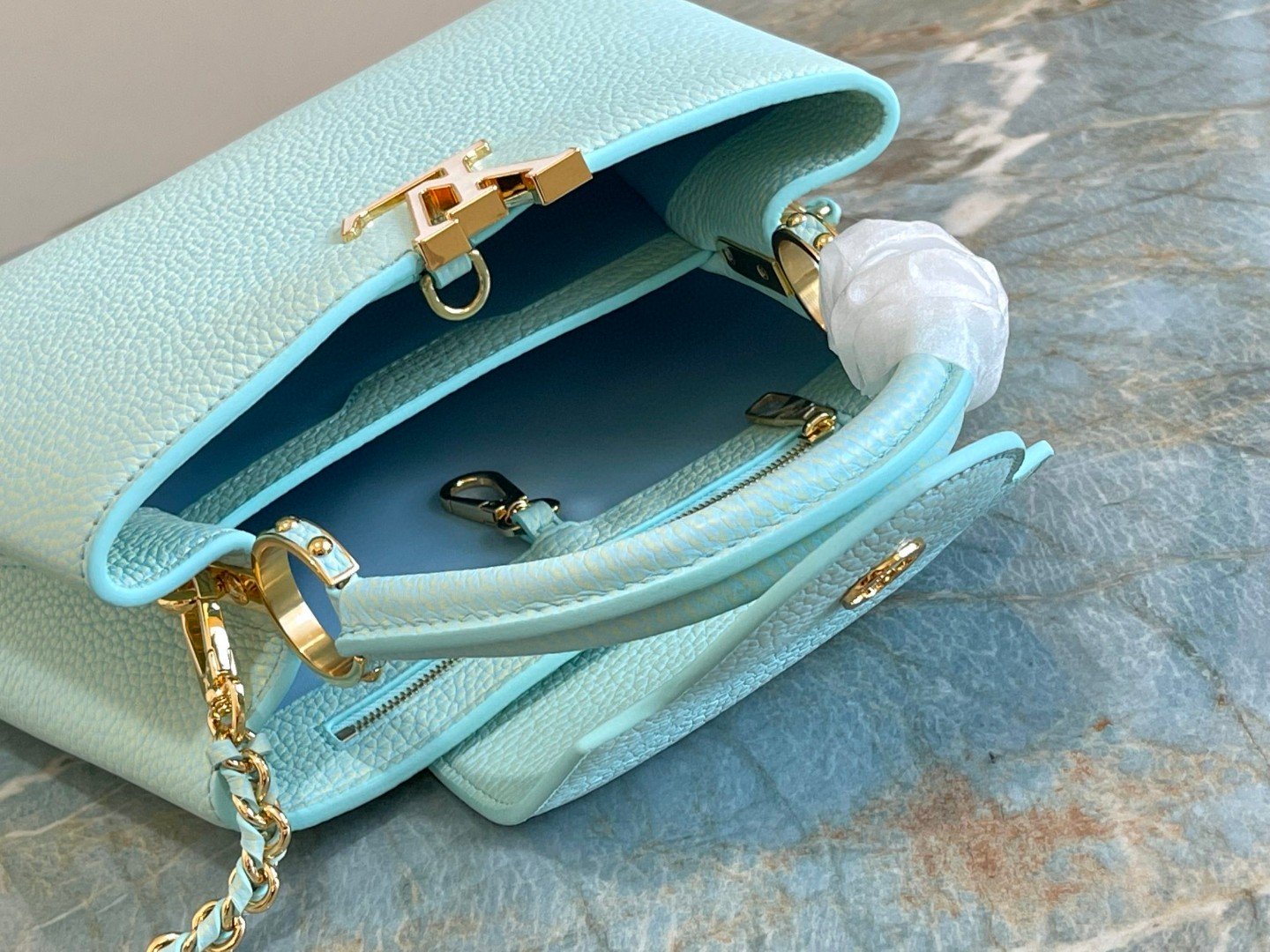 Louis Vuitton Capucines BB Jade Green For Women, Women’s Handbags, Shoulder Bags And Crossbody Bags 10.6in/27cm LV