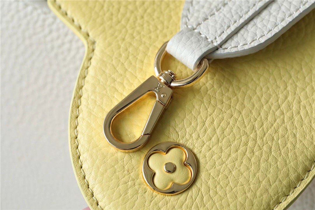 Louis Vuitton Capucines BB Taurillon Creme Beige/ Plume Yellow Berlingot For Women, Women’s Bags, Shoulder And Crossbody Bags 10.6in/27cm LV
