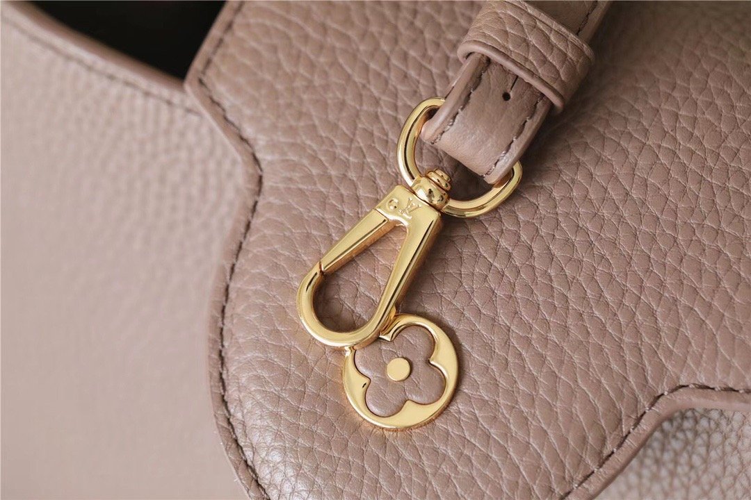 Louis Vuitton Capucines BB Taurillon Light Brown For Women, Women’s Handbags, Shoulder And Crossbody Bags 26cm/10.6in LV