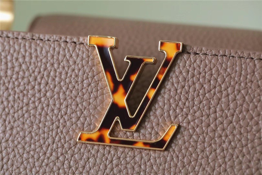 Louis Vuitton Capucines BB Taurillon Light Brown For Women, Women’s Handbags, Shoulder And Crossbody Bags 26cm/10.6in LV