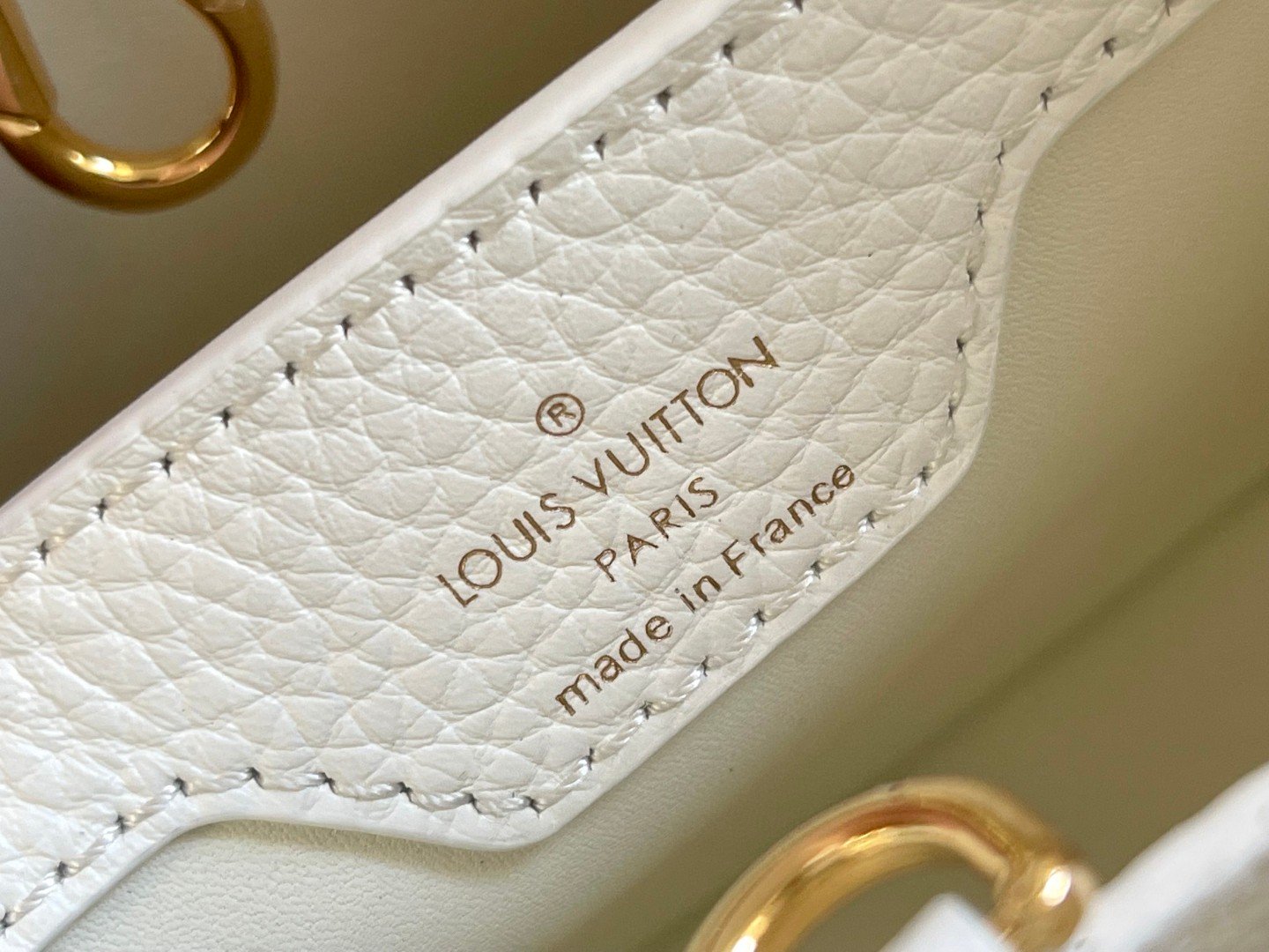 Louis Vuitton Capucines BB White For Women, Women’s Handbags, Shoulder Bags And Crossbody Bags 10.6in/27cm LV
