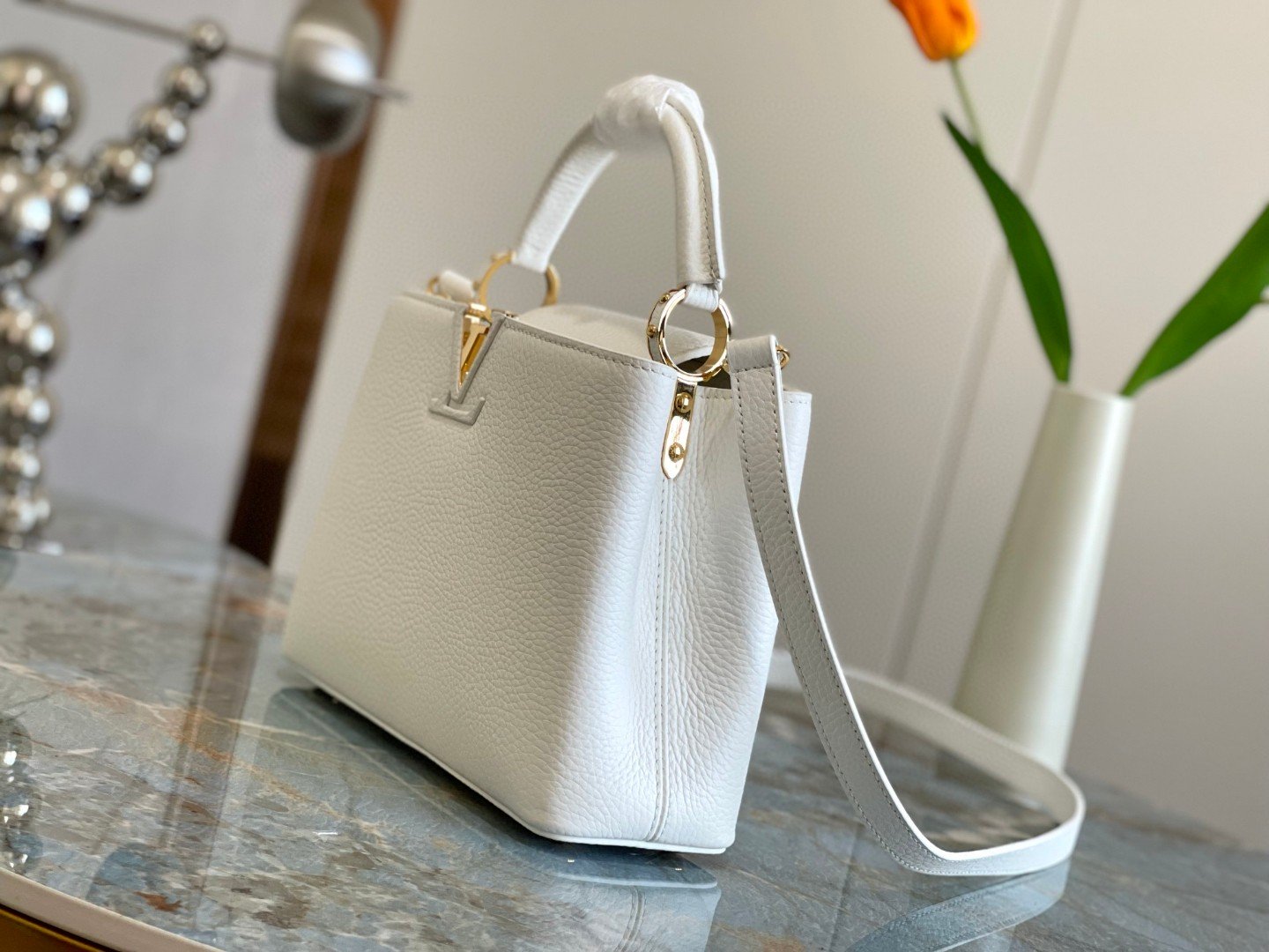 Louis Vuitton Capucines BB White For Women, Women’s Handbags, Shoulder Bags And Crossbody Bags 10.6in/27cm LV