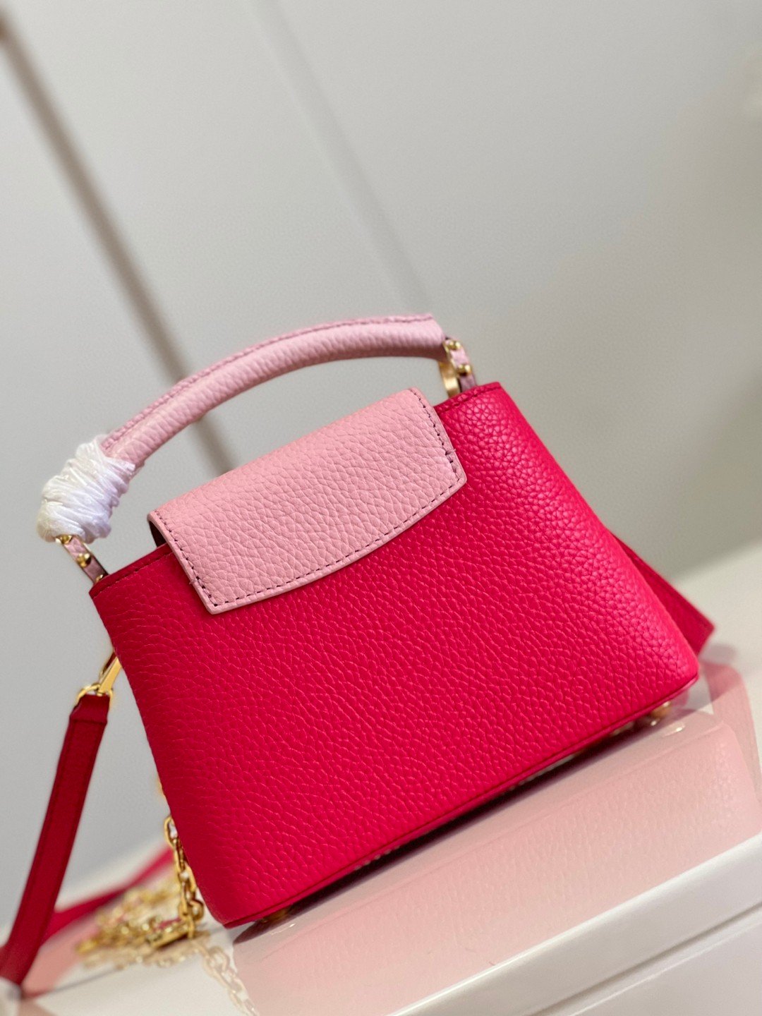 Louis Vuitton Capucines Mini Hot Pink For Women, Women’s Handbags, Shoulder Bags And Crossbody Bags 8.3in/21cm LV