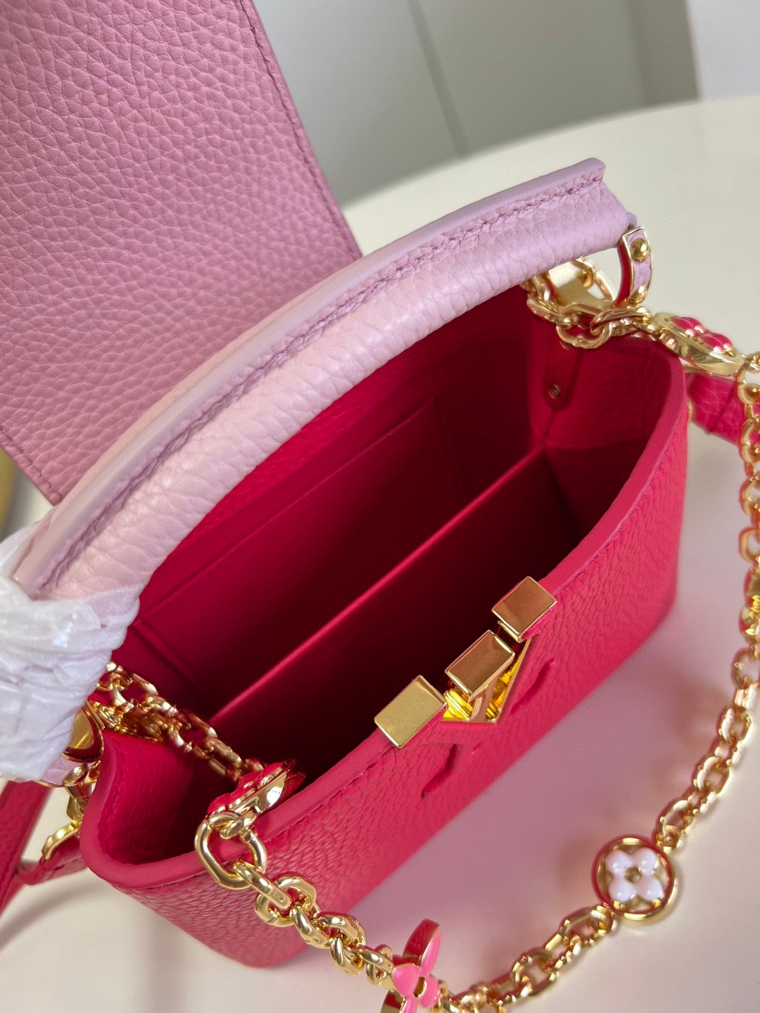 Louis Vuitton Capucines Mini Hot Pink For Women, Women’s Handbags, Shoulder Bags And Crossbody Bags 8.3in/21cm LV
