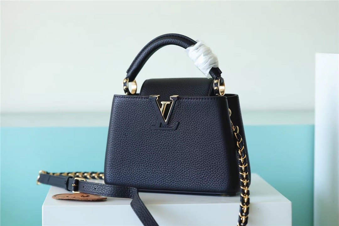 Louis Vuitton Capucines Mini Taurillon Black For Women, Women’s Handbags, Shoulder And Crossbody Bags 21cm/8.3in LV