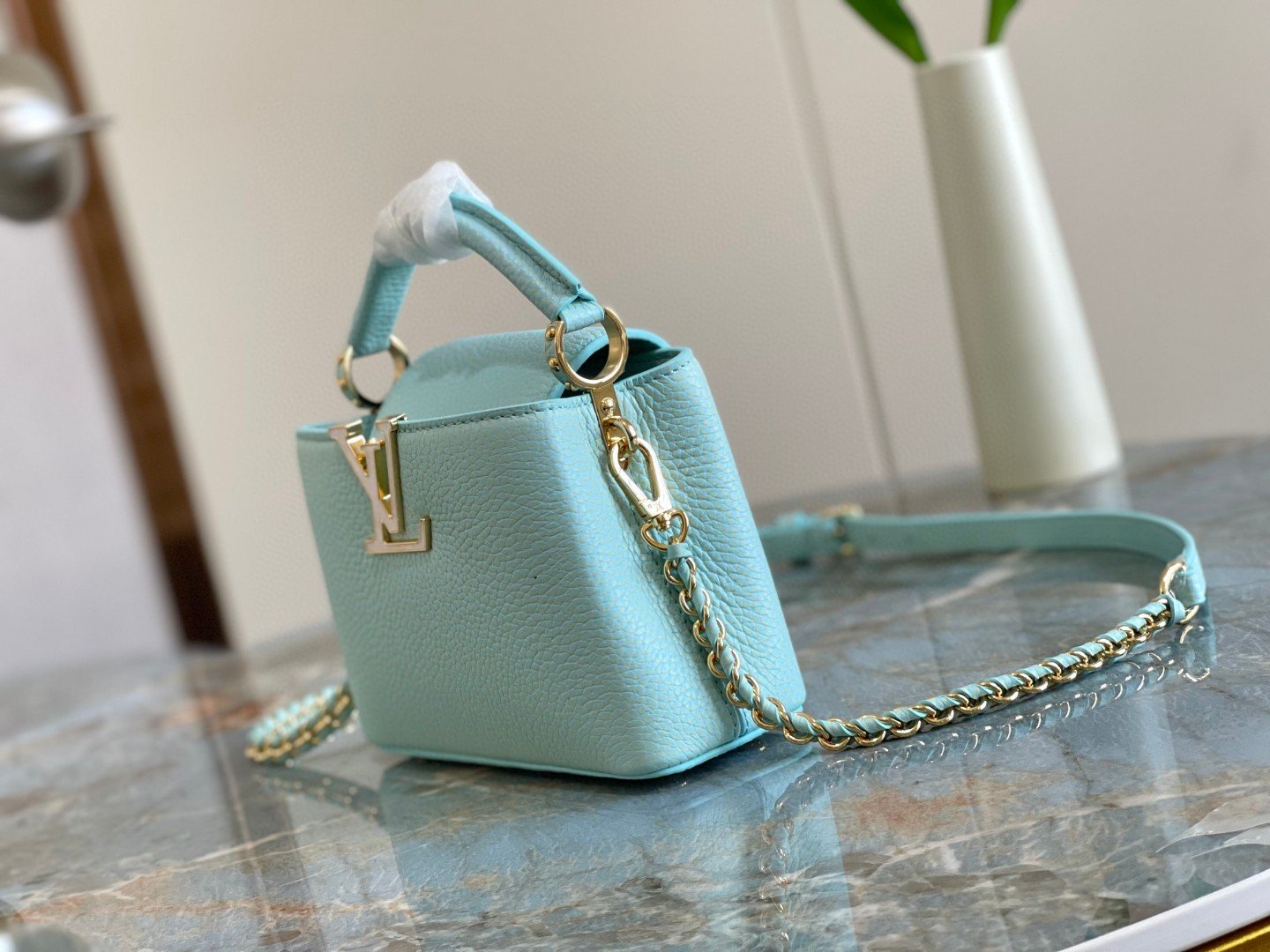 Louis Vuitton Capucines Mini White For Women, Women’s Handbags, Shoulder Bags And Crossbody Bags 8.3in/21cm