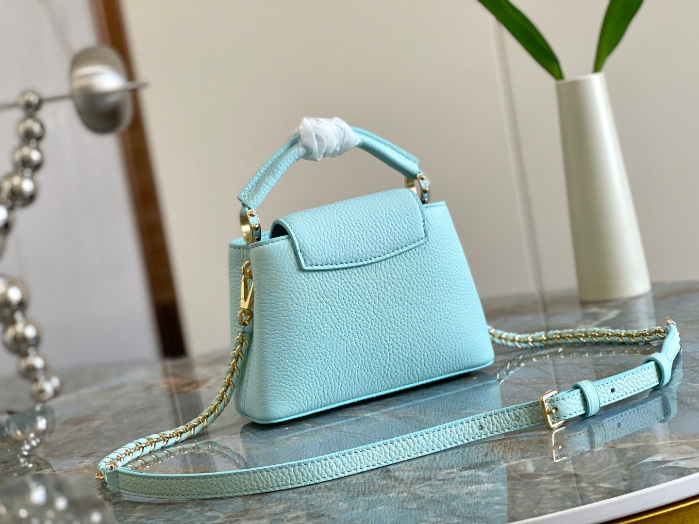 Louis Vuitton Capucines Mini White For Women, Women’s Handbags, Shoulder Bags And Crossbody Bags 8.3in/21cm
