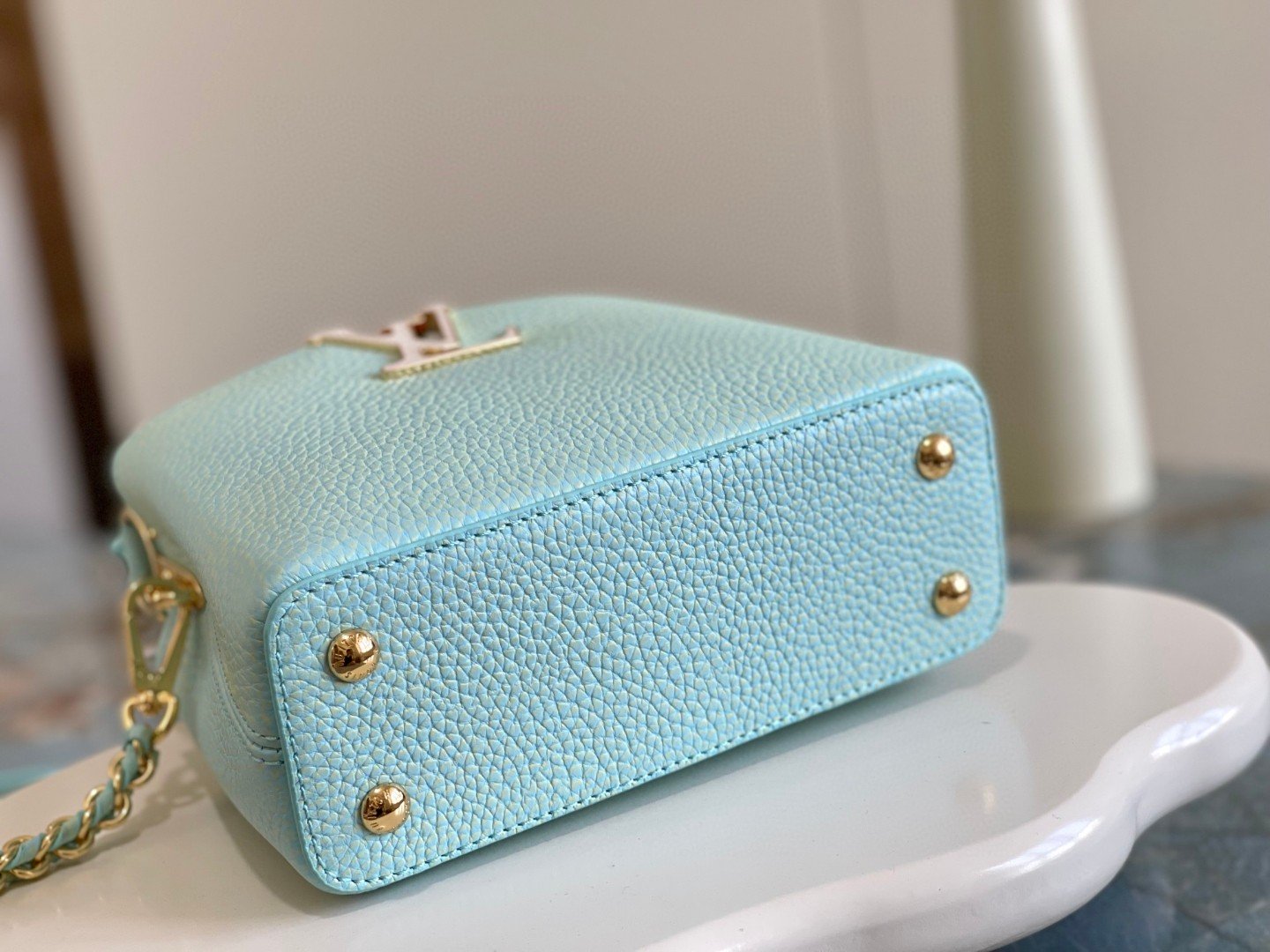 Louis Vuitton Capucines Mini White For Women, Women’s Handbags, Shoulder Bags And Crossbody Bags 8.3in/21cm