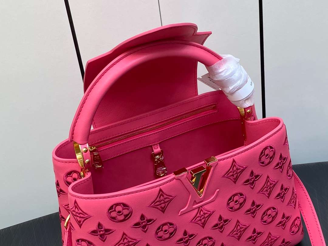 Louis Vuitton Capucines MM Pink/Brown For Women 12.2in/31cm