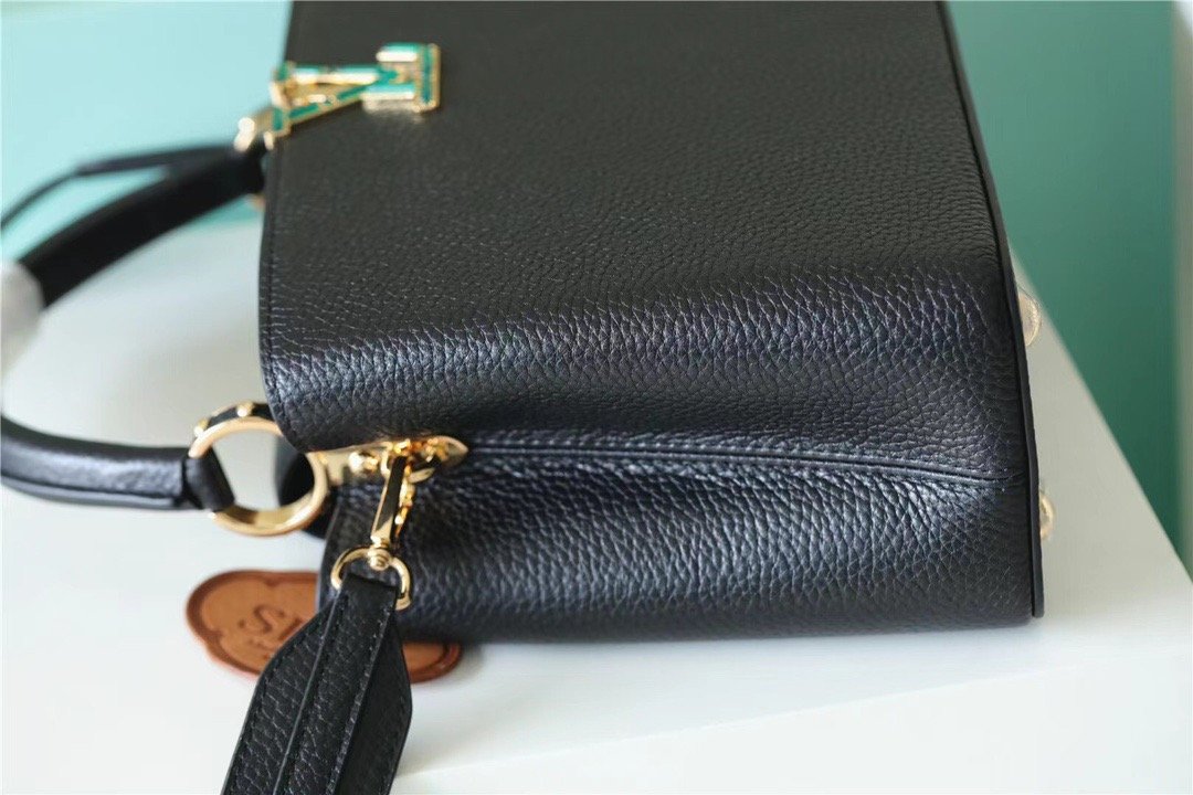 Louis Vuitton Capucines MM Taurillon Black For Women, Women’s Handbags, Shoulder And Crossbody Bags 31.5cm/12.4in LV