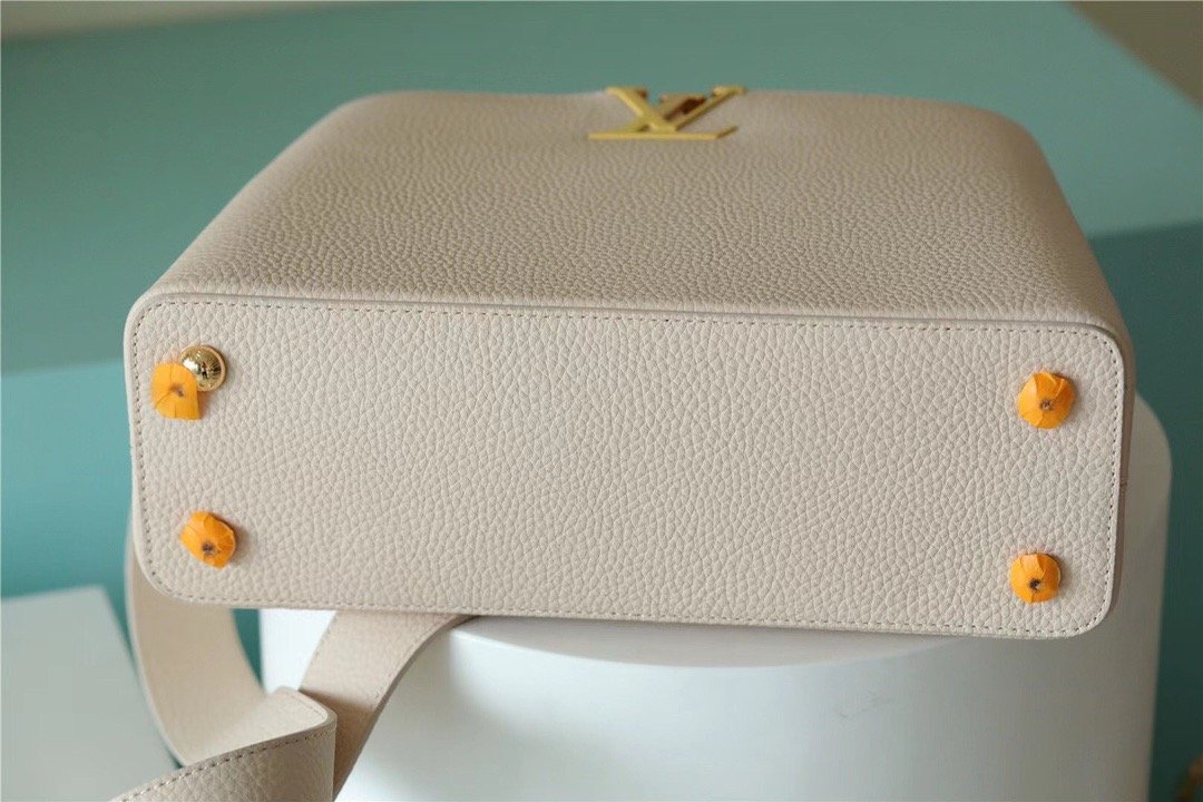 Louis Vuitton Capucines MM Taurillon Creme Beige/ Plume Yellow Berlingot For Women, Women’s Bags, Shoulder And Crossbody Bags 12.4in/31.5cm