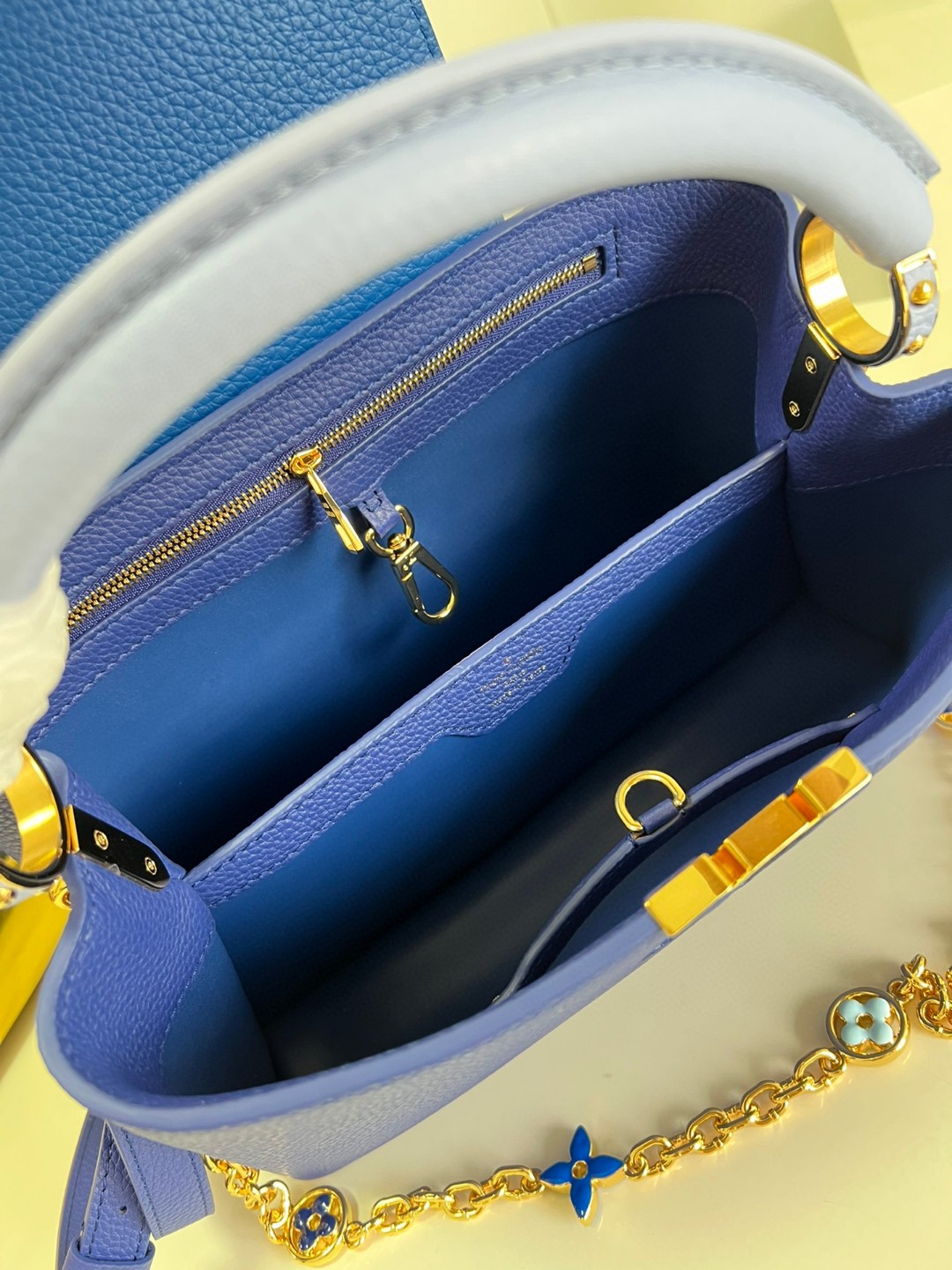 Louis Vuitton Capuciness MM Handbag Blue For Women, Women’s Handbags, Shoulder Bags And Crossbody Bags 12.4in/32cm LV