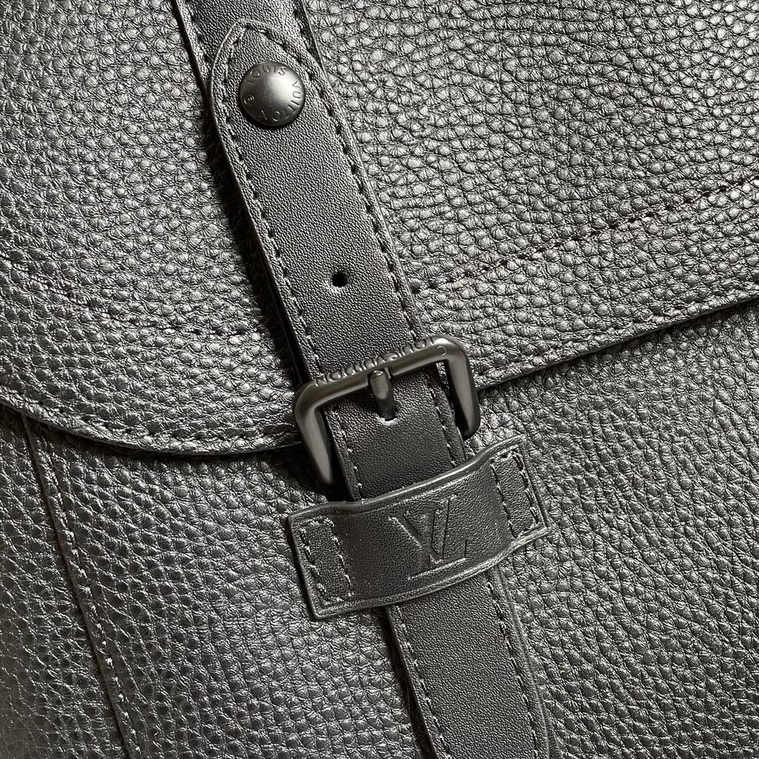 Louis Vuitton Christopher Messenger Taurillon Black For Men, Men’s Bags, Shoulder And Crossbody Bags 11.4in/29cm