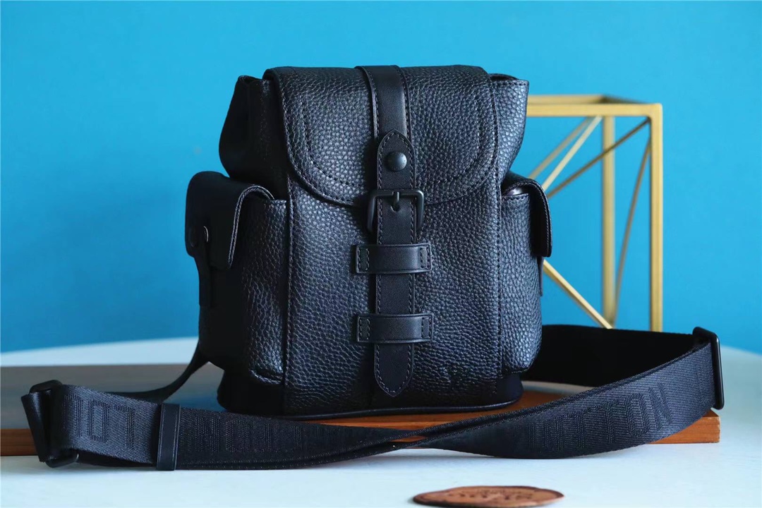 Louis Vuitton Christopher XS Taurillon Black For Men, Men’s Bags, Shoulder And Crossbody Bags 7.7in/19.5cm