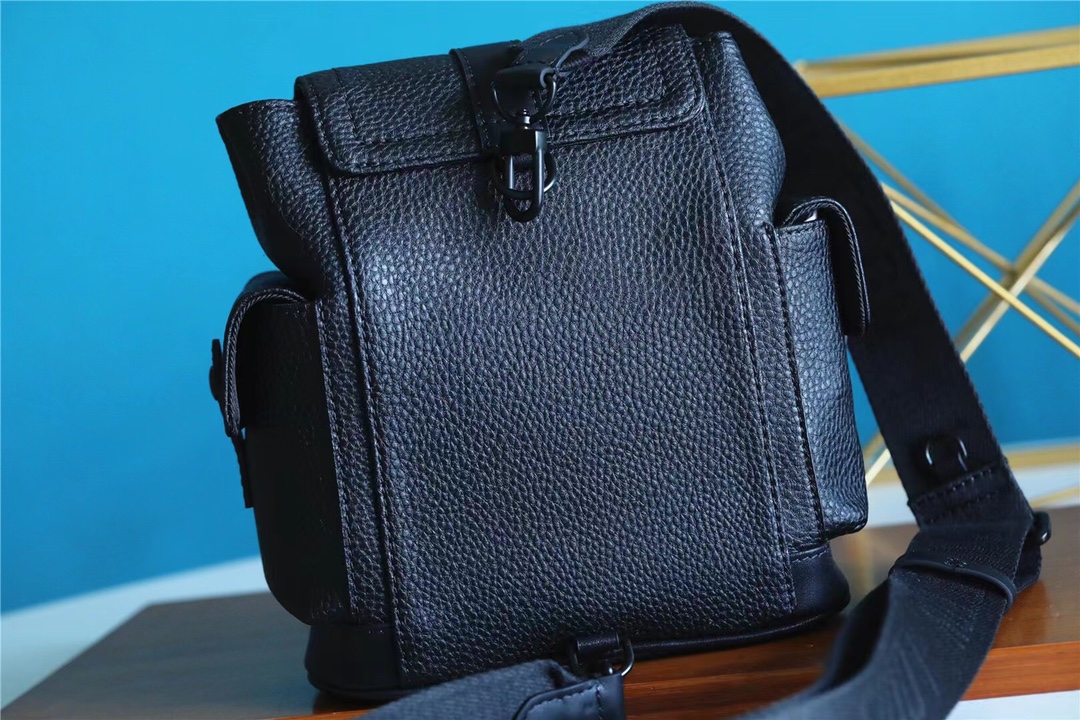 Louis Vuitton Christopher XS Taurillon Black For Men, Men’s Bags, Shoulder And Crossbody Bags 7.7in/19.5cm