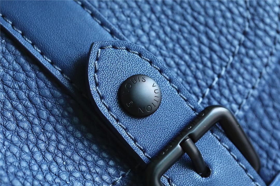 Louis Vuitton Christopher XS Taurillon Blue For Men, Men’s Bags, Shoulder And Crossbody Bags 7.7in/19.5cm LV