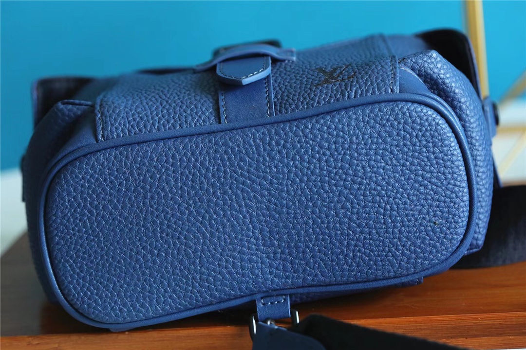 Louis Vuitton Christopher XS Taurillon Blue For Men, Men’s Bags, Shoulder And Crossbody Bags 7.7in/19.5cm LV