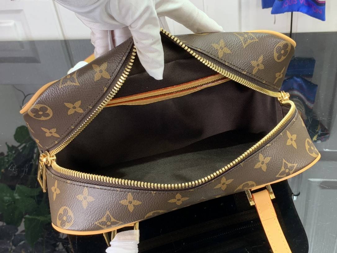 Louis Vuitton Cité Bag Brown 26cm/ 10.2 in