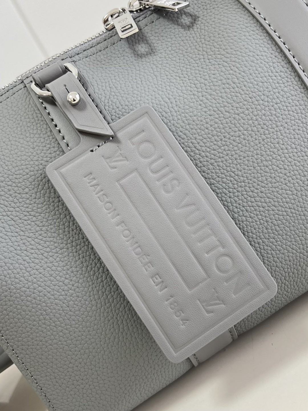 Louis Vuitton City Keepall Aerogram Grey For Men, Men’s Bags, Shoulder And Crossbody Bags 10.6in/27cm