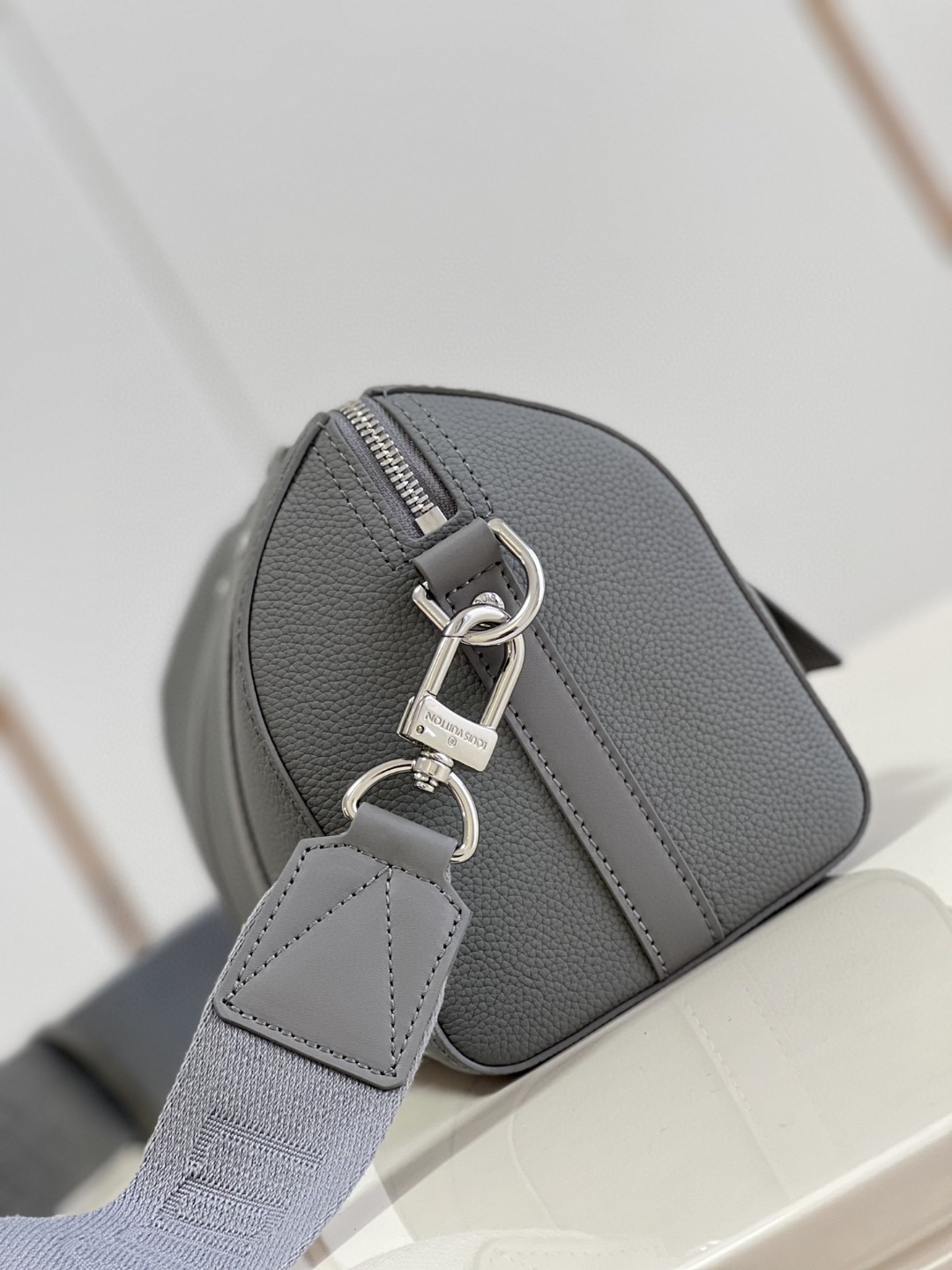Louis Vuitton City Keepall Aerogram Grey For Men, Men’s Bags, Shoulder And Crossbody Bags 10.6in/27cm