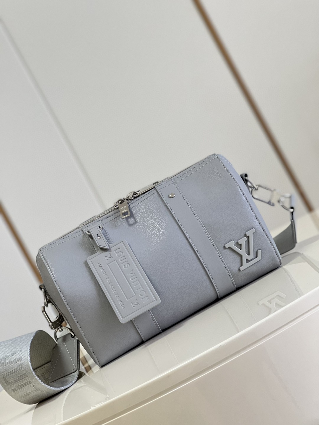 Louis Vuitton City Keepall Grey Aerogram For Women, Women’s Bags, Crossbody Bags 10.6in/27cm