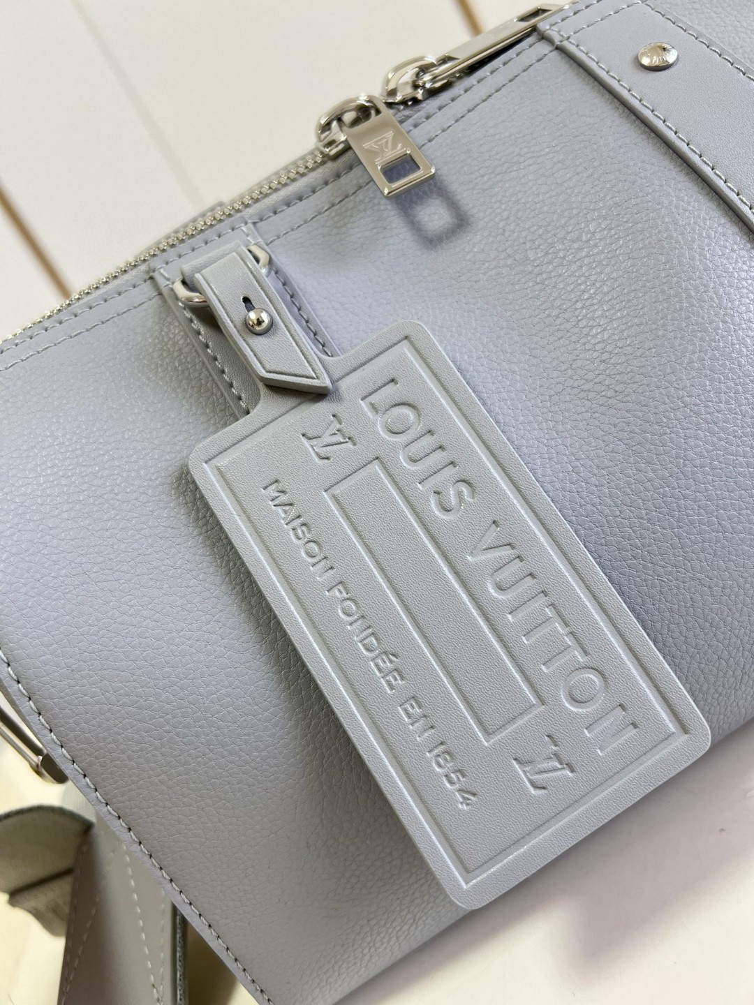 Louis Vuitton City Keepall Grey Aerogram For Women, Women’s Bags, Crossbody Bags 10.6in/27cm