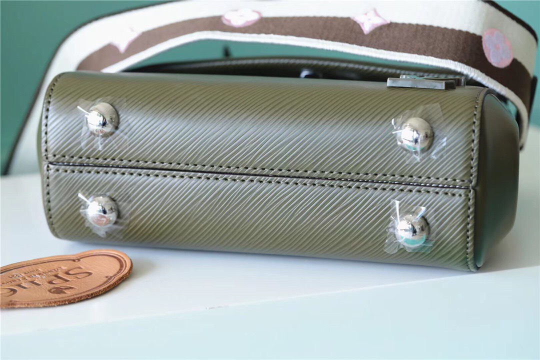 Louis Vuitton Cluny Mini Epi Green For Women, Women’s Handbags, Shoulder And Crossbody Bags 20cm/7.9in LV 