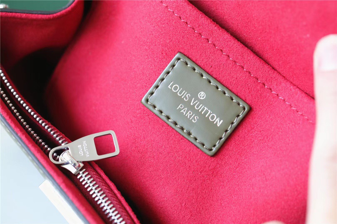 Louis Vuitton Cluny Mini Epi Green For Women, Women’s Handbags, Shoulder And Crossbody Bags 20cm/7.9in LV 