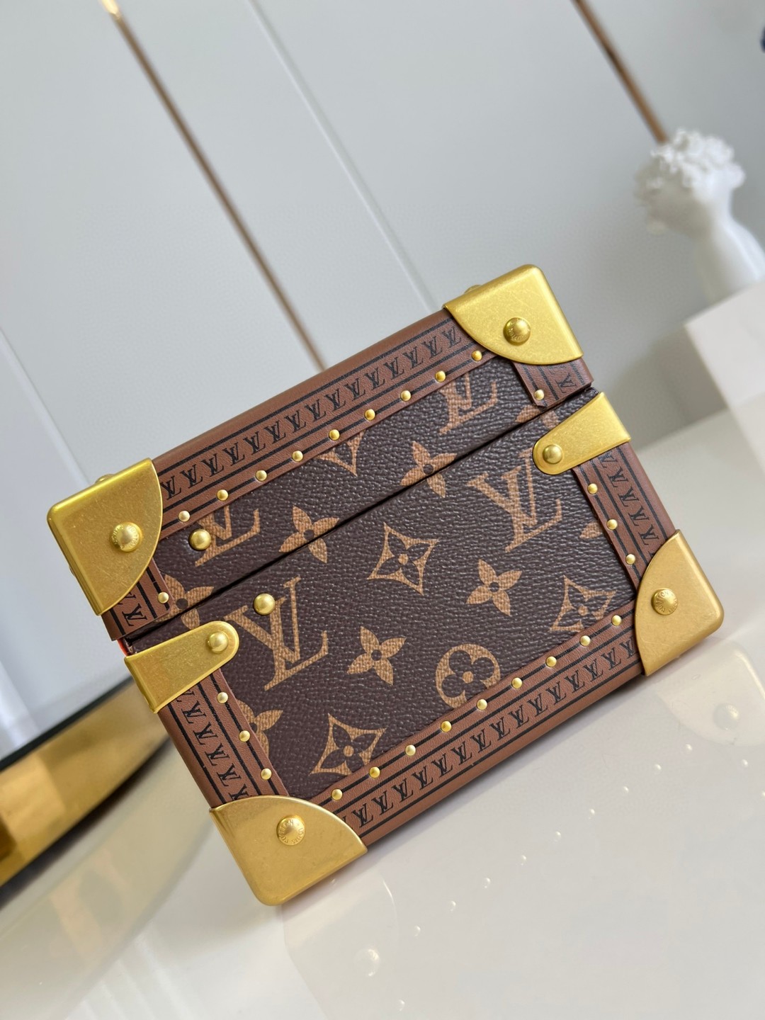 Louis Vuitton Coffret Tresor 24 For Brown/Beige Women, Women’s Handbags, Shoulder Bags And Crossbody Bags 9.4in/24cm LV 
