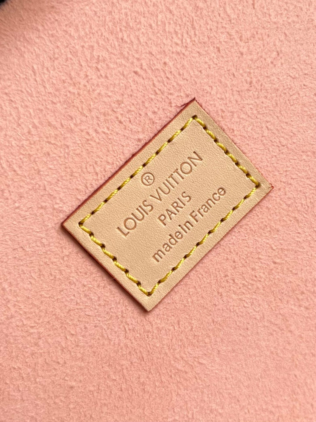 Louis Vuitton Coffret Tresor 24 For Brown/Pink Women, Women’s Handbags, Shoulder Bags And Crossbody Bags 9.4in/24cm LV