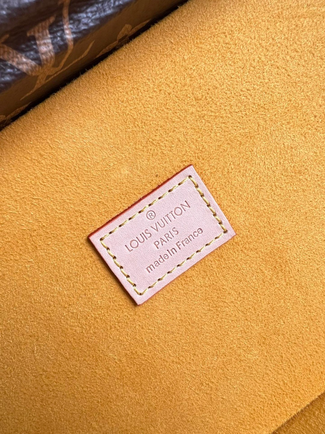 Louis Vuitton Coffret Tresor 24 For Brown/Yellow Women, Women’s Handbags, Shoulder Bags And Crossbody Bags 9.4in/24cm LV 