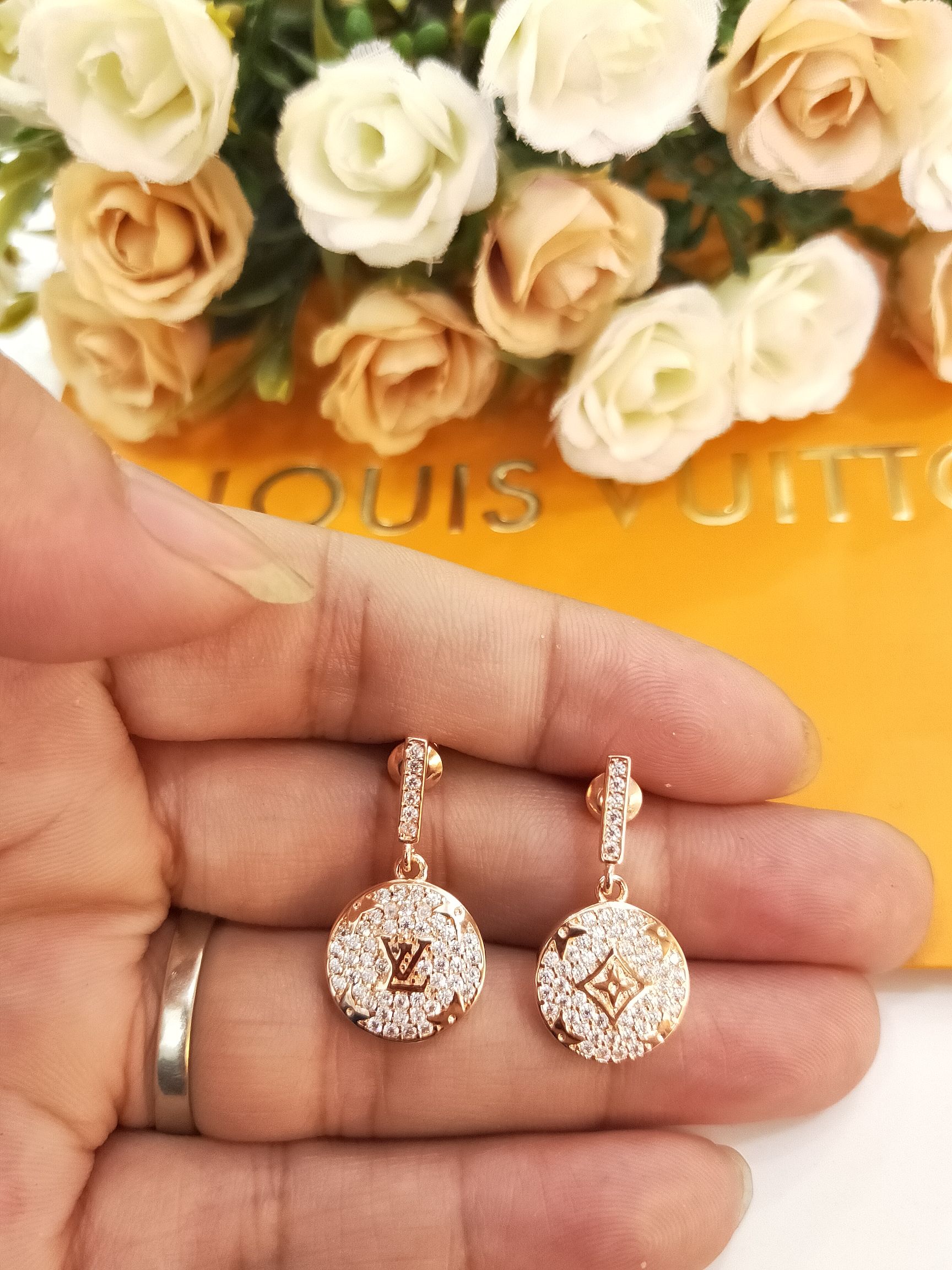 Louis Vuitton Color Blossom Earrings Pink Gold Tone For Women