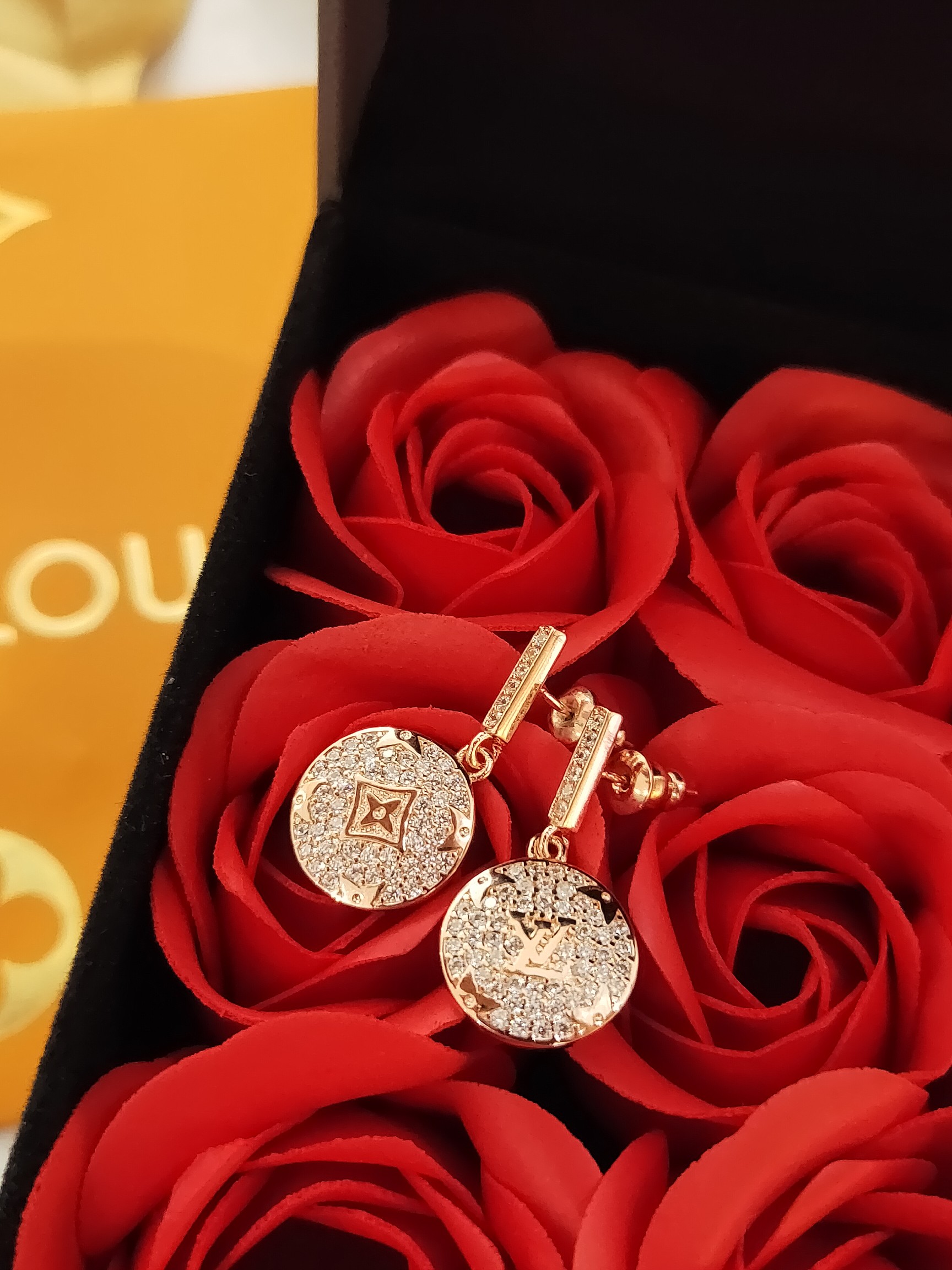 Louis Vuitton Color Blossom Earrings Pink Gold Tone For Women
