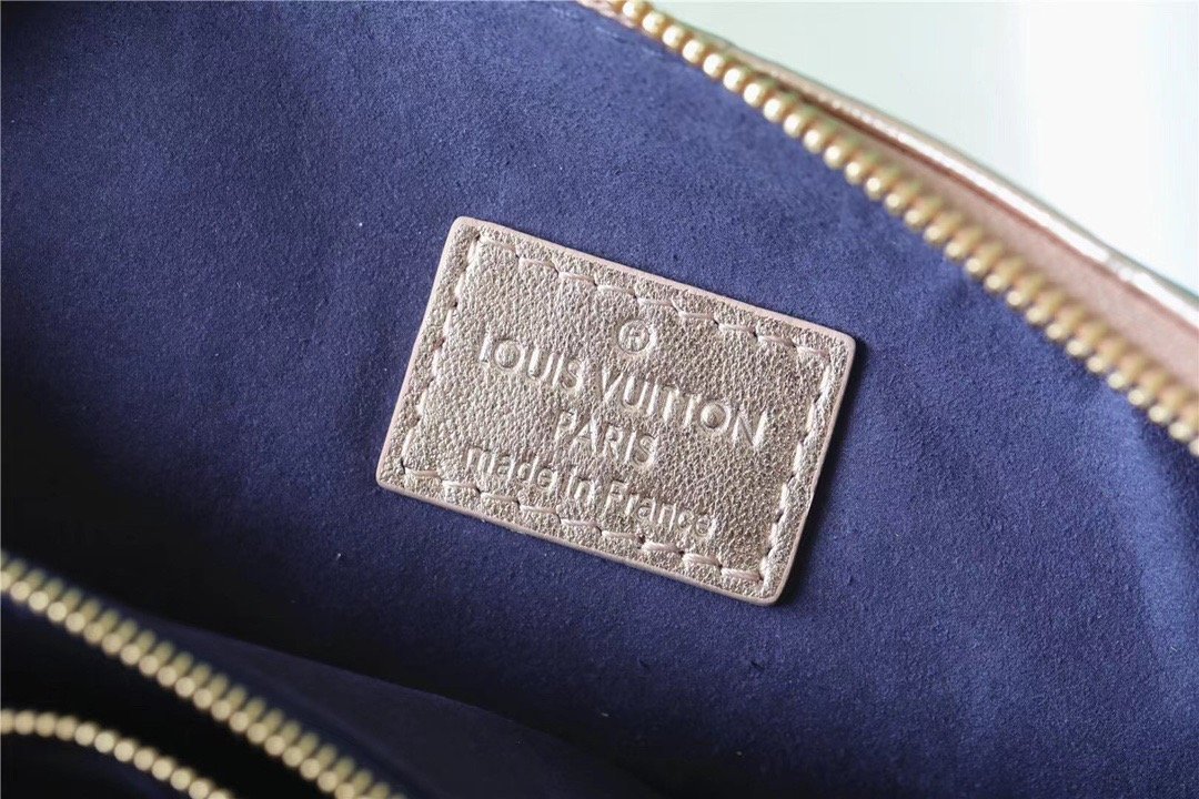 Louis Vuitton Coussin PM Bag Monogram For Women, Women’s Handbags, Shoulder And Crossbody Bag Taupe 10.2in/26cm LV 