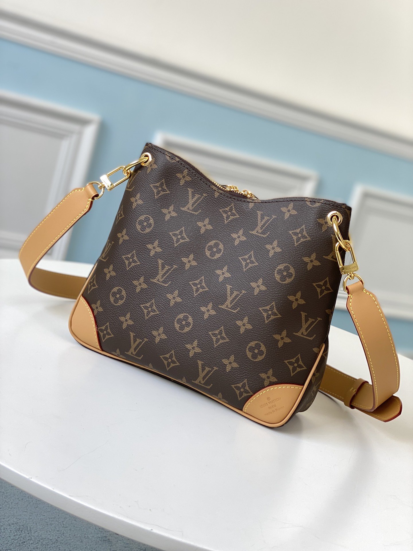 Louis Vuitton Crossbody 31cm Brown