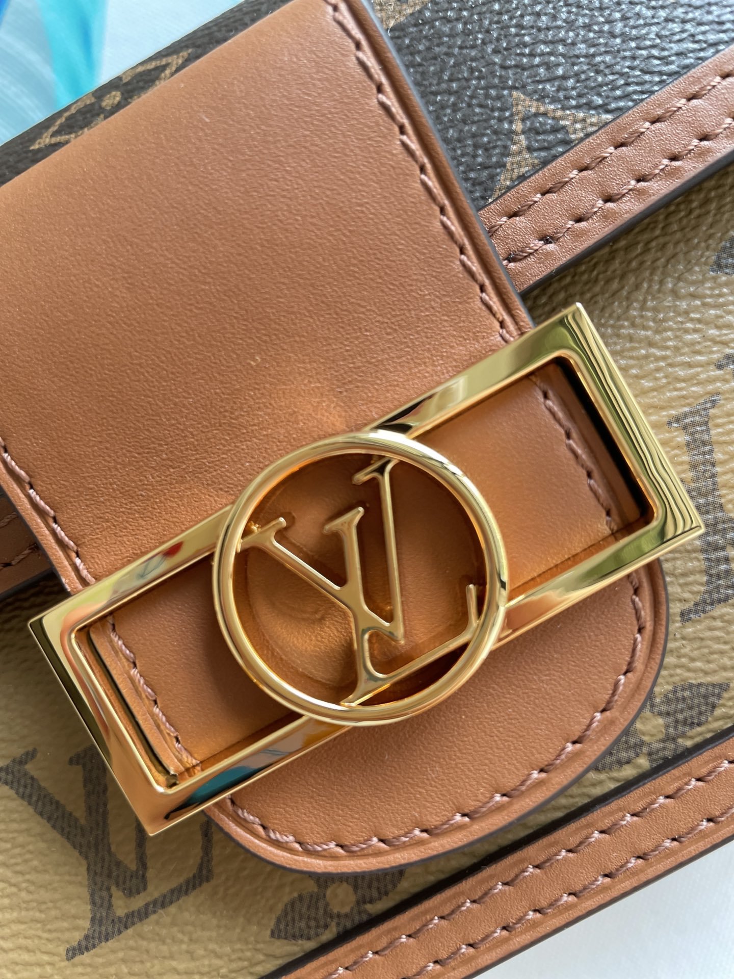 Louis Vuitton Dauphine Chain Wallet Combines Monogram And Monogram Reverse Canvas By Nicolas Ghesquière For Women, Women’s Wallet 19cm