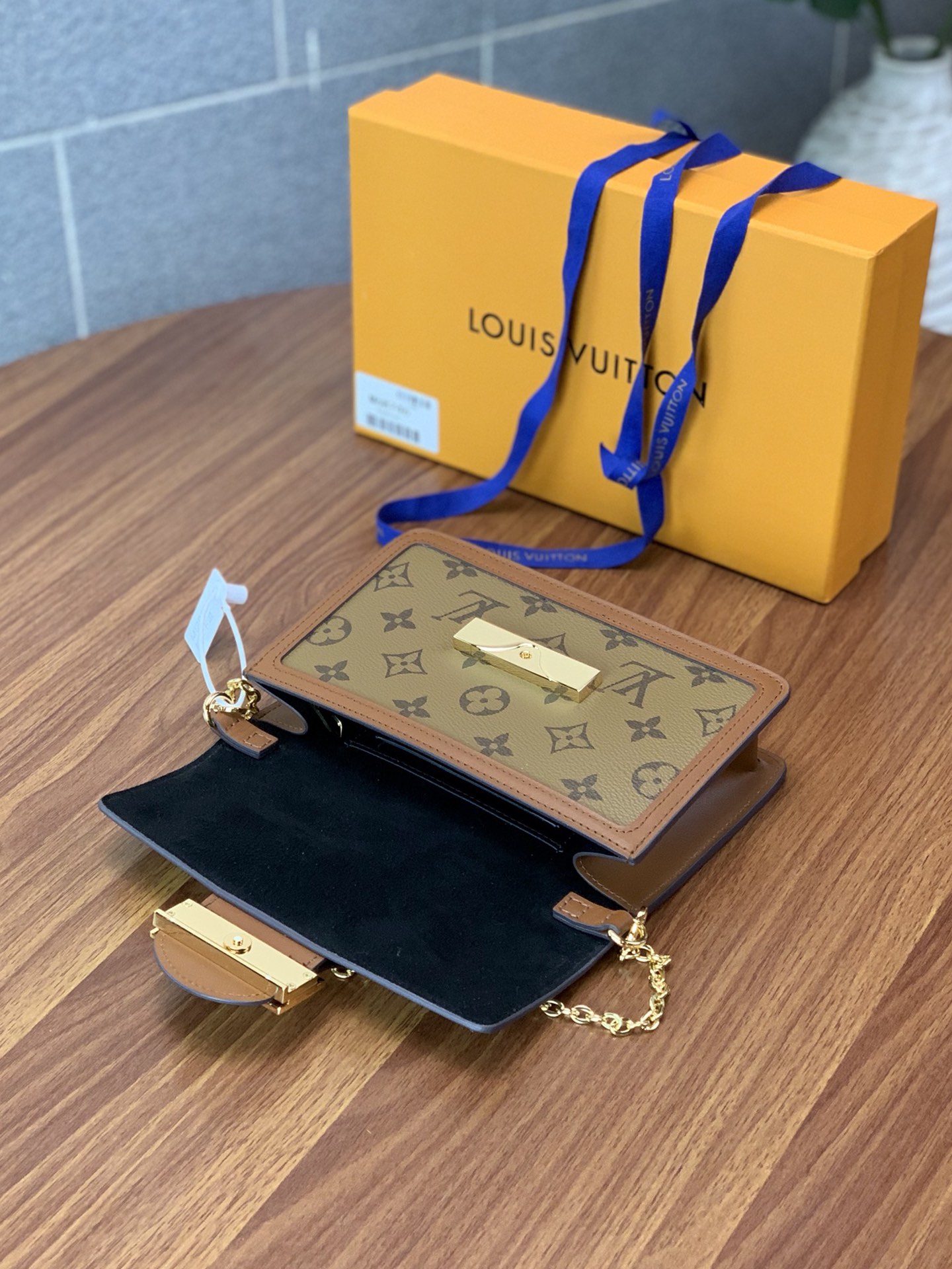 Louis Vuitton Dauphine Chain Wallet Monogram Reverse Canvas Brown For Women 7.8in/19 cm