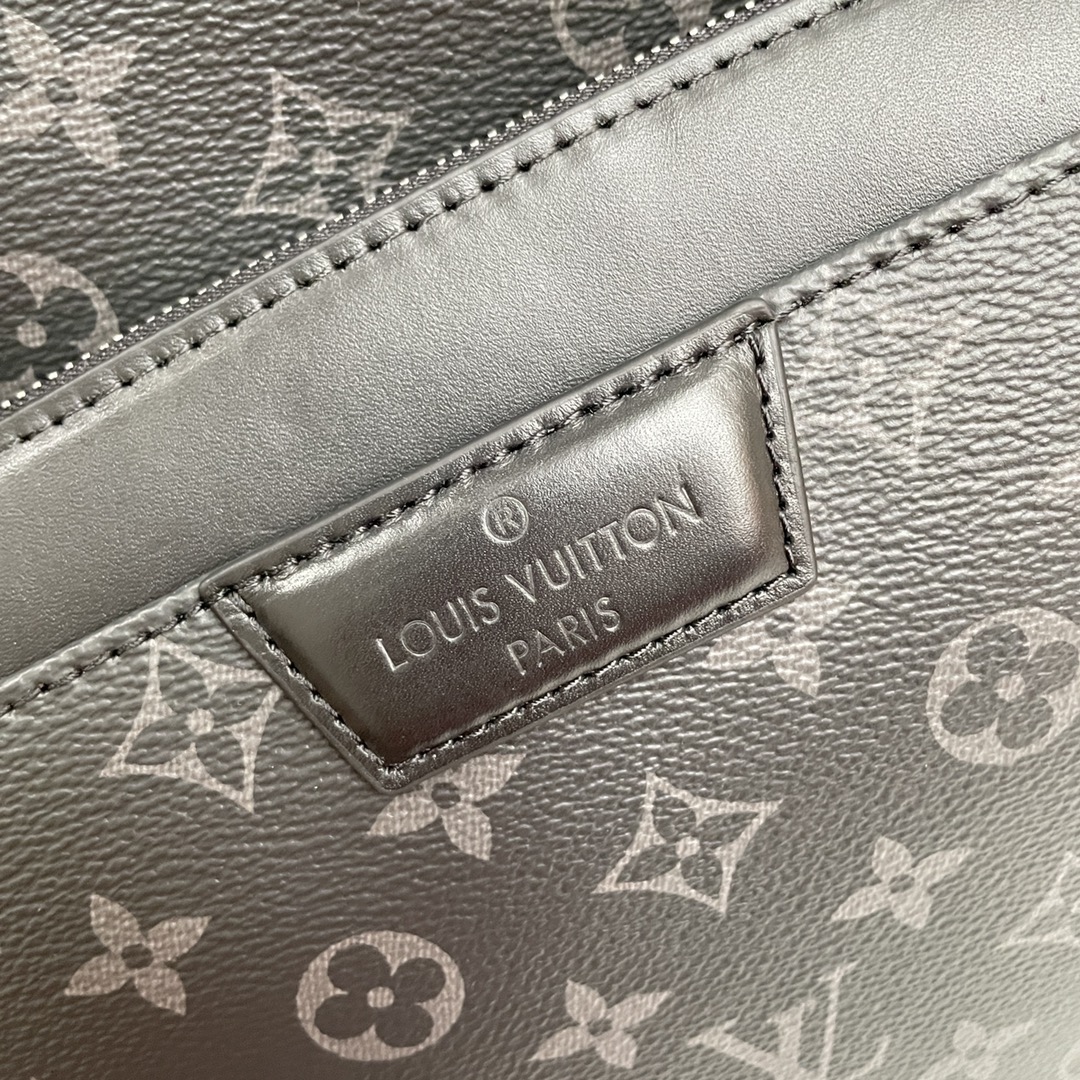 Louis Vuitton Discovery Backpack PM Monogram Eclipse Canvas For Men, Men’s Bags 40cm