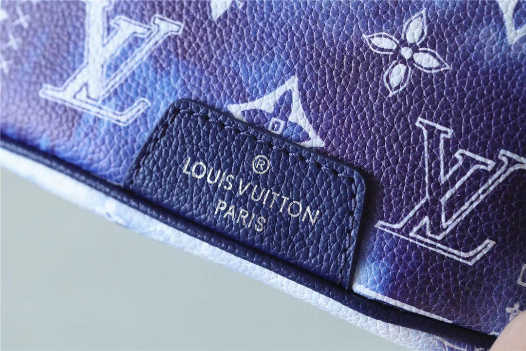 Louis Vuitton Discovery Bumbag PM Monogram Blue For Men, Men’s Bags, Shoulder And Crossbody Bags 17.3in/44cm