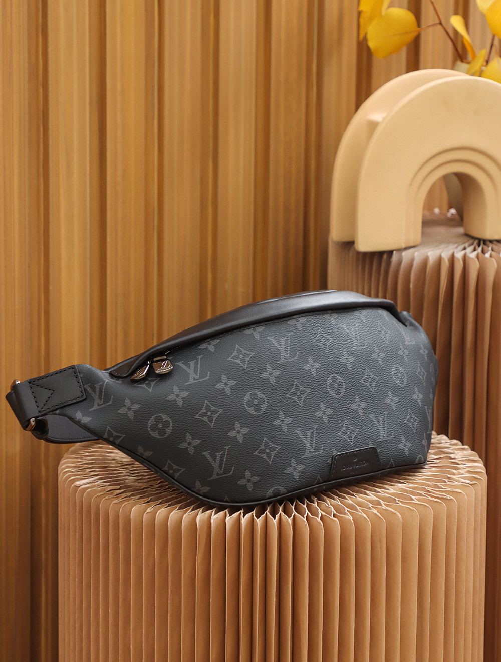 Louis Vuitton Discovery Bumbag PM Monogram Eclipse Canvas For Men, Men’s Bags, Belt Bags 17.3in/44cm