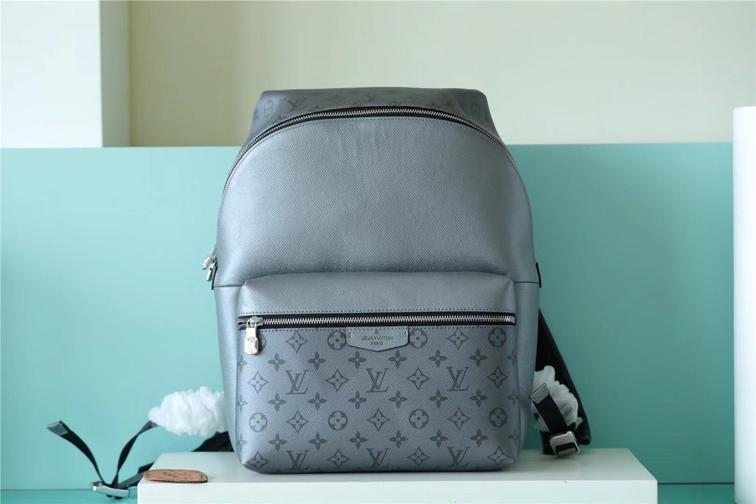 Louis Vuitton Discovery PM Backpack Monogram/Taiga Gunmetal Gray For Men, Men’s Bags, Men’s Backpack 15.7in/40cm