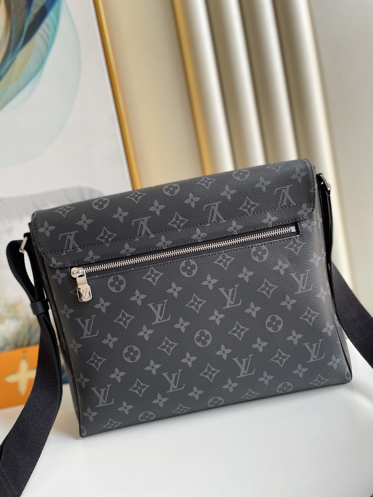 Louis Vuitton District MM Monogram Eclipse Canvas For Men, Men’s Bags, Shoulder And Crossbody Bags 12.2in/31cm