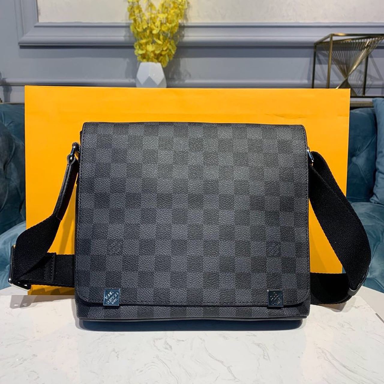 Louis Vuitton District PM Damier Graphite Canvas For Men, Men’s Bags, Shoulder And Crossbody Bags 9.8in/25cm