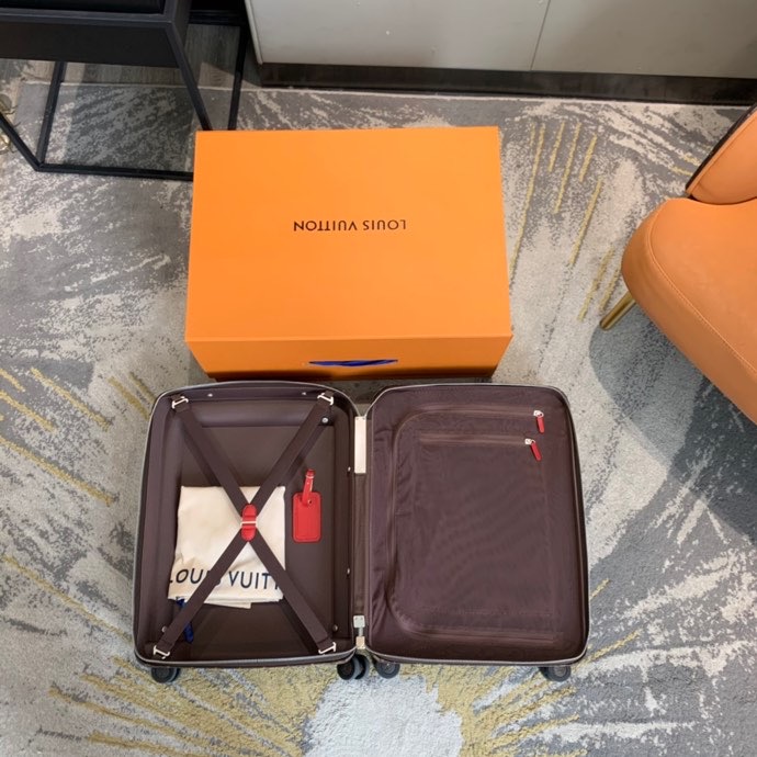 Louis Vuitton Donald Horizon 55 Monogram Canvas For Women, Women’s Luggage 21.7in/55cm LV