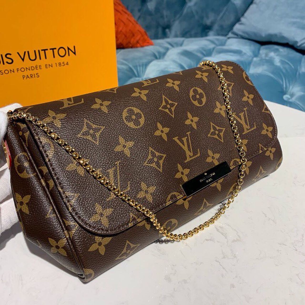 Louis Vuitton Favorite PM Monogram Canvas For Women, Women’s Handbags, Shoulder And Crossbody Bags 10.2in/26cm