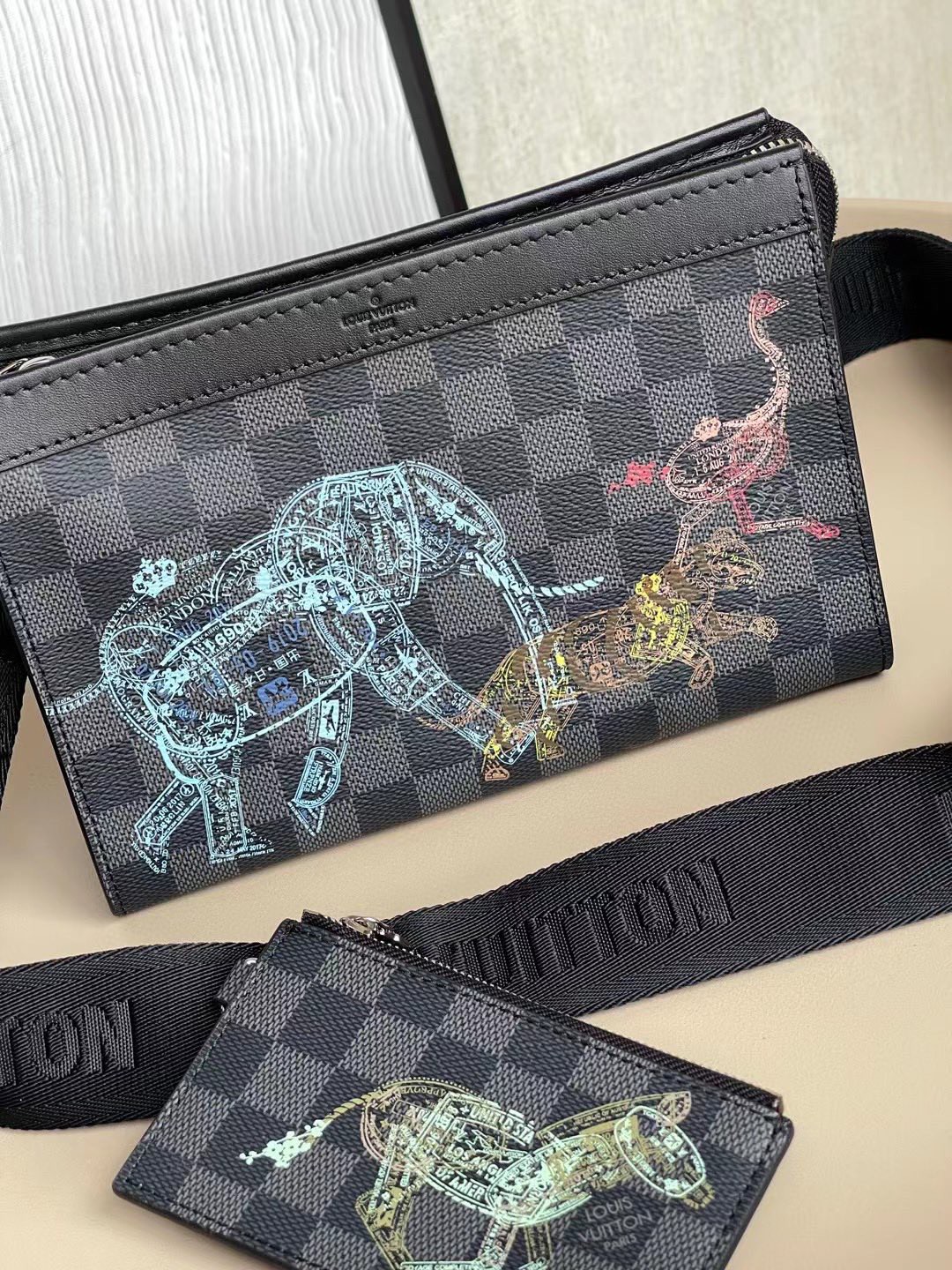 Louis Vuitton Gaston Wearable Wallet Damier Graphite For Men, Men’s Bags, Shoulder And Crossbody Bags 8.7in/22cm