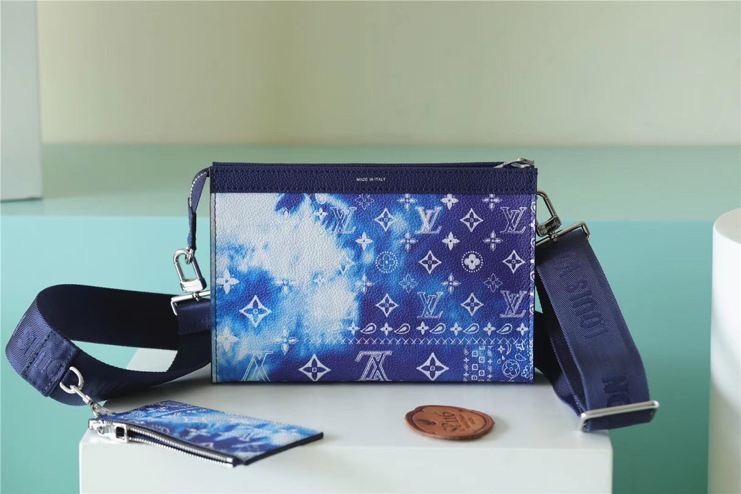 Louis Vuitton Gaston Wearable Wallet Monogram Blue For Men, Men’s Bags, Shoulder And Crossbody Bags 8.7in/22cm