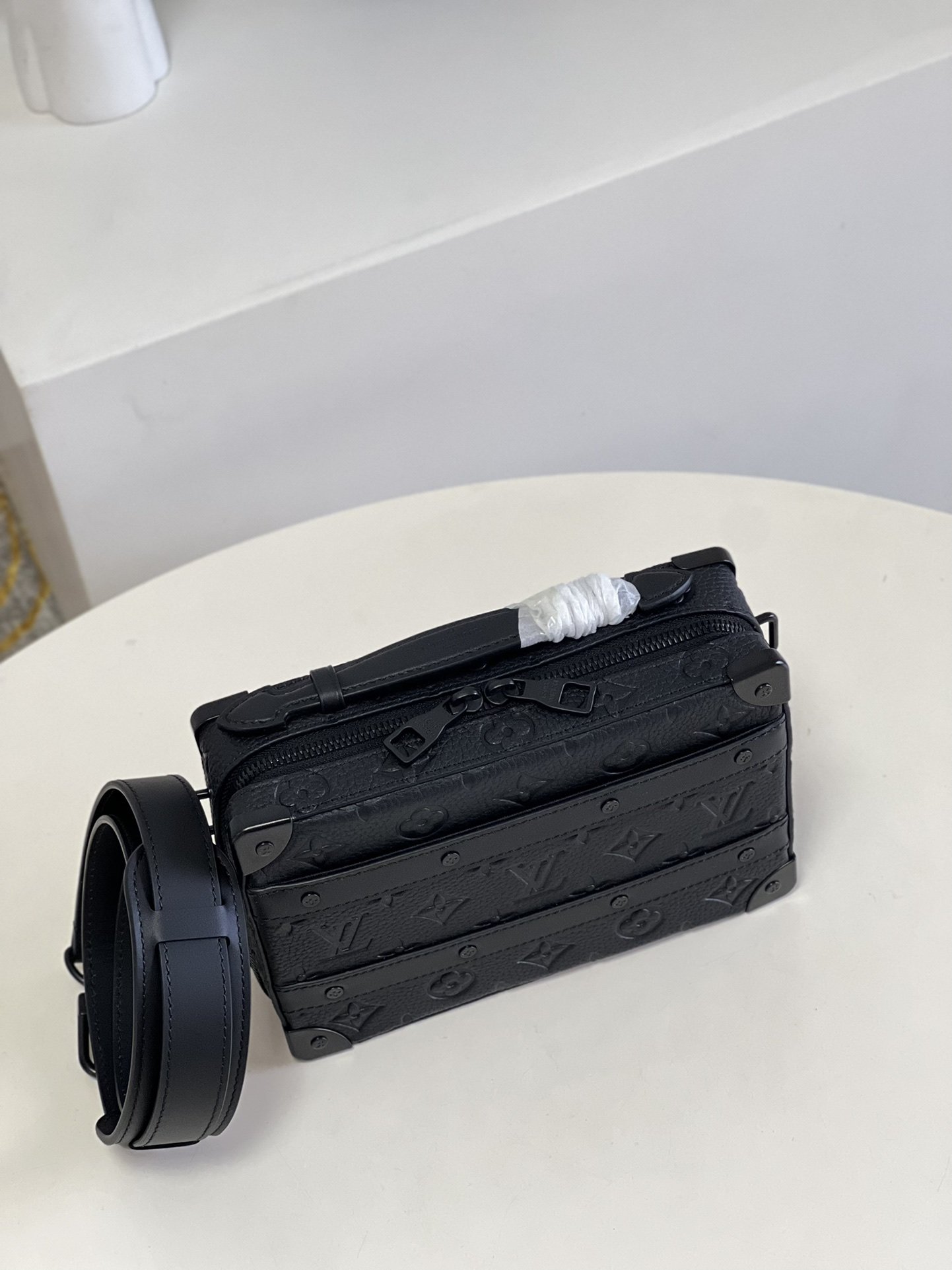 Louis Vuitton Handle Soft Trunk Black Taurillon Monogram For Men, Men’s Bags 8.5in/22cm