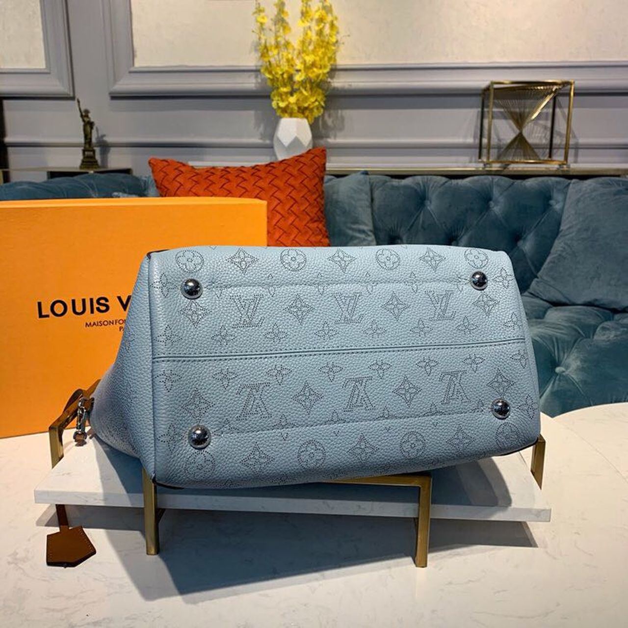 Louis Vuitton Hina MM Bucket Bag Light Blue For Women, Women’s Handbags, Shoulder And Crossbody Bags 18.1in/46cm