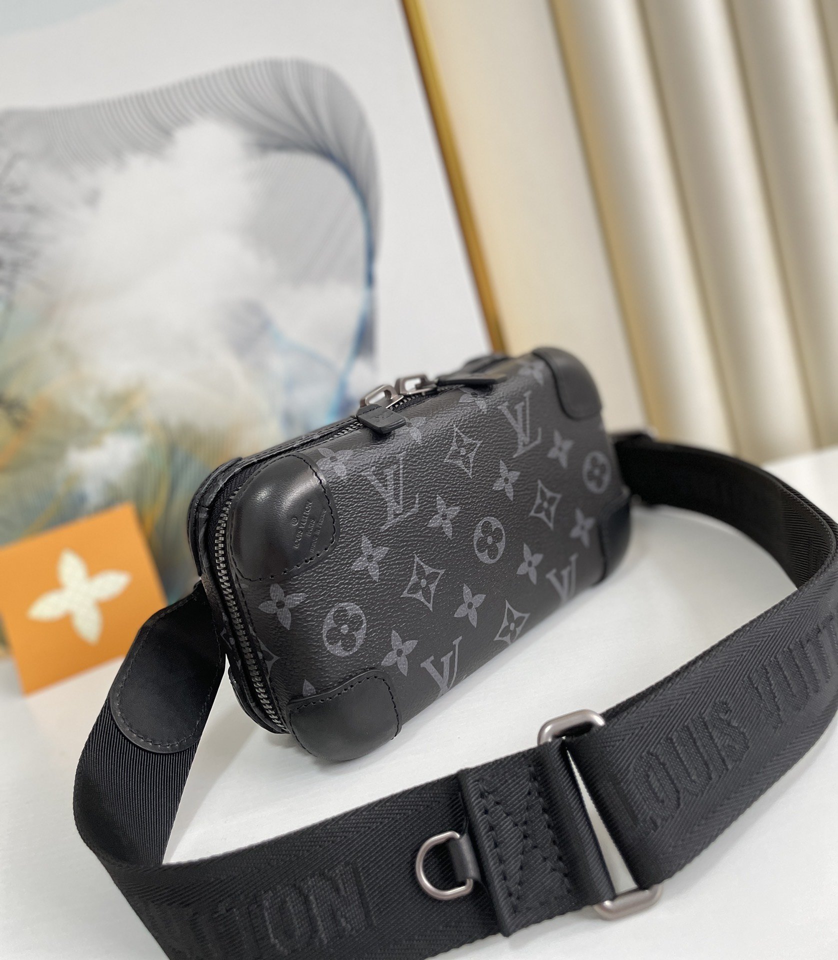 Louis Vuitton Horizon Clutch Monogram Eclipse For Men, Men’s Bags, Shoulder And Crossbody Bags 8.3in/21cm